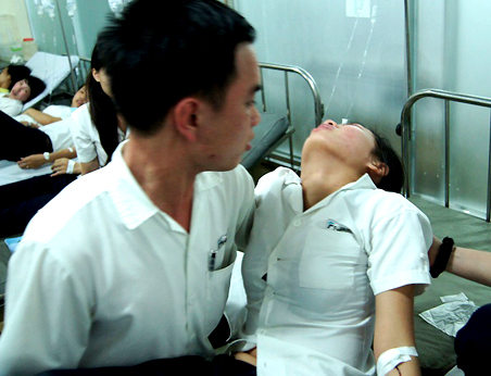 Một ca ngộ độc thực phẩm tại Bình Dương. Ảnh: Nguyệt triều.