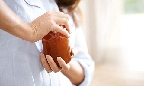 Mẹo mở nắp lọ cứng đầu