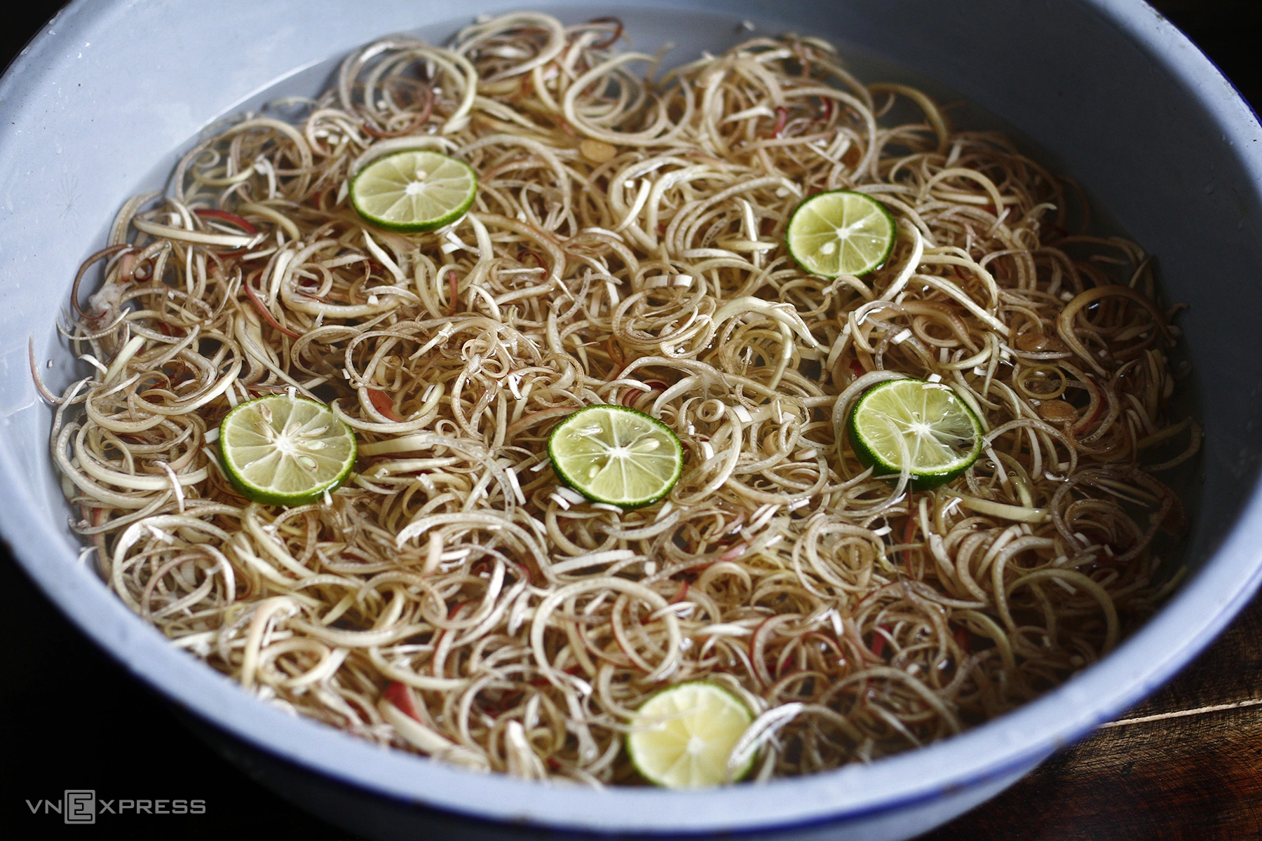 Mẹo thái, ngâm hoa chuối không bị thâm - Báo VnExpress Cooking