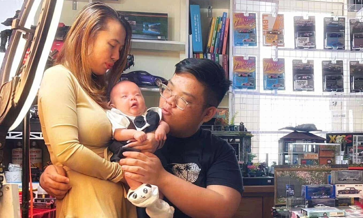 Chuyện tình sóng gió của chàng trai kém vợ 17 tuổi