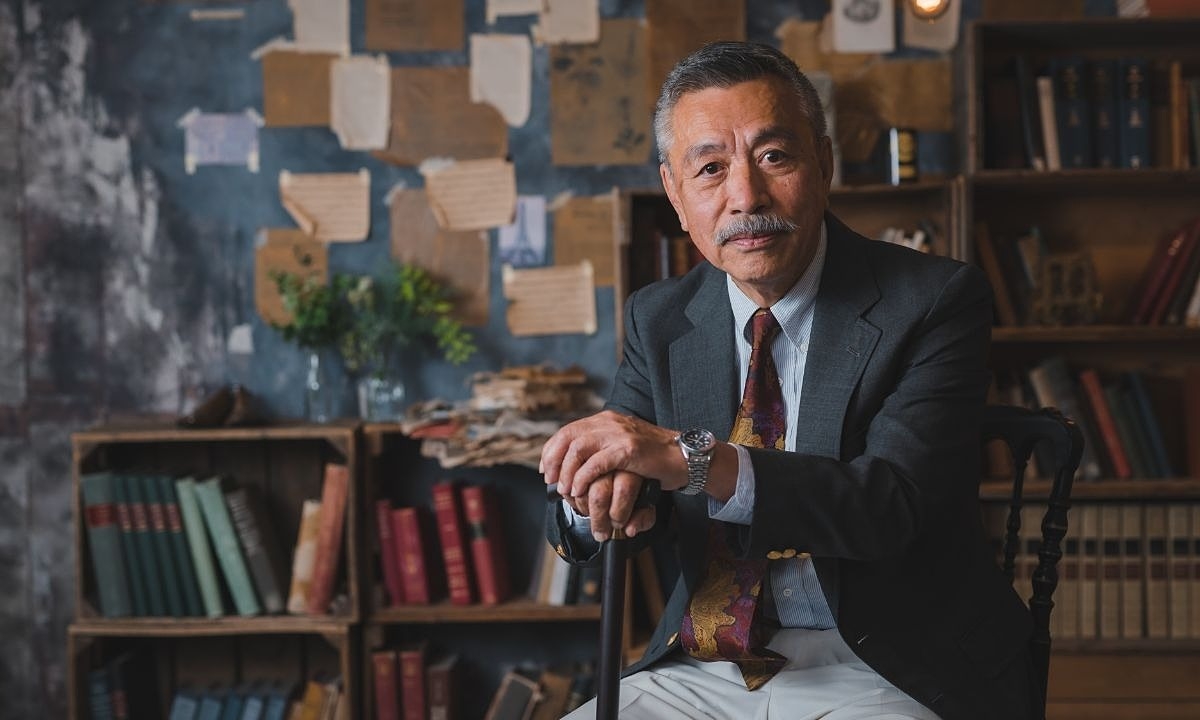 Bố lên kế hoạch tiêu hết tiền trước khi chết, không để cho con