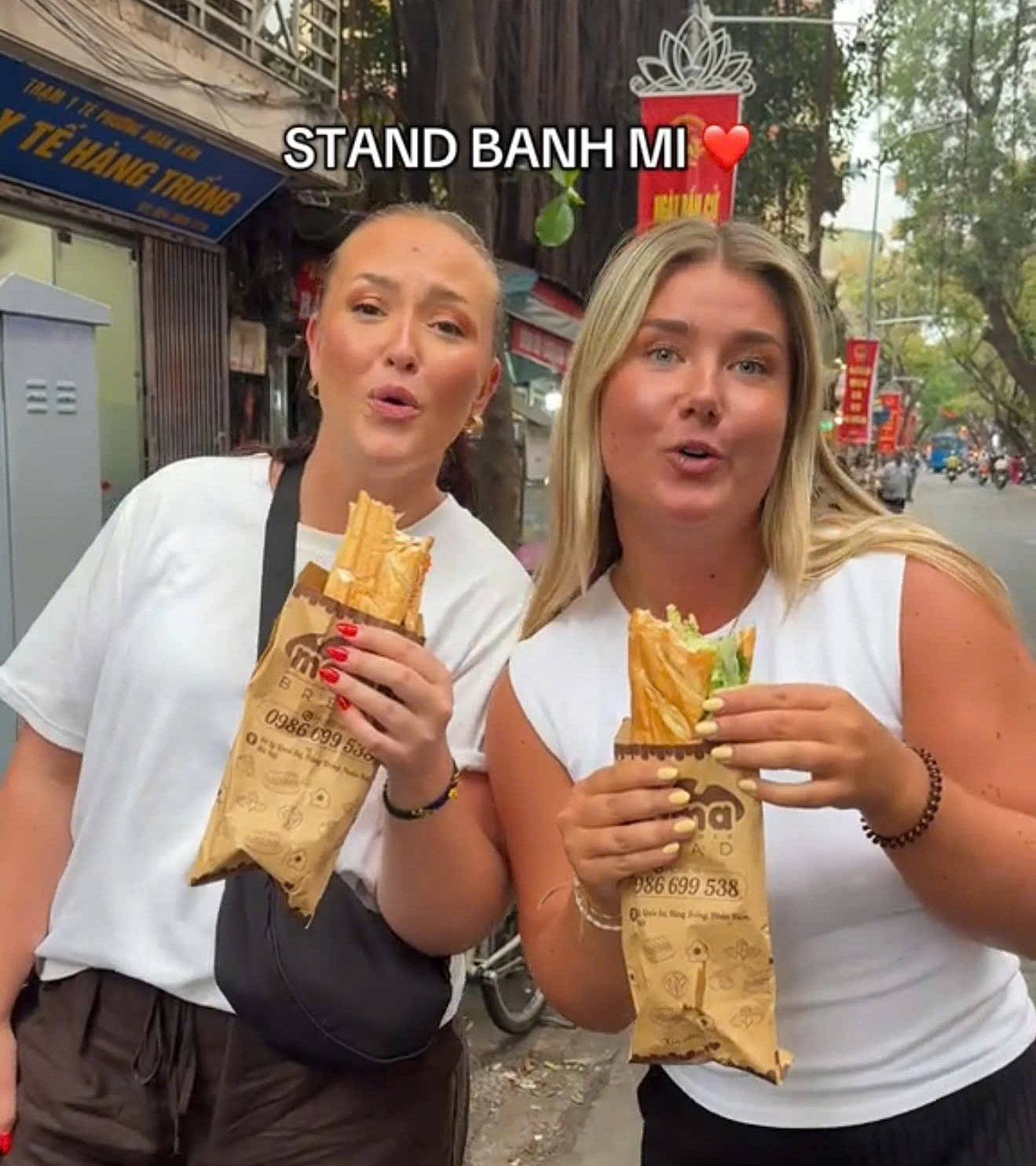 Trend tạo cơn sốt bánh mì vỉa hè Việt Nam