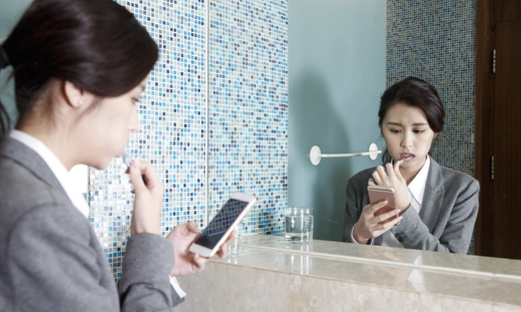 Vì sao dân văn phòng Hàn Quốc đánh răng sau bữa trưa?