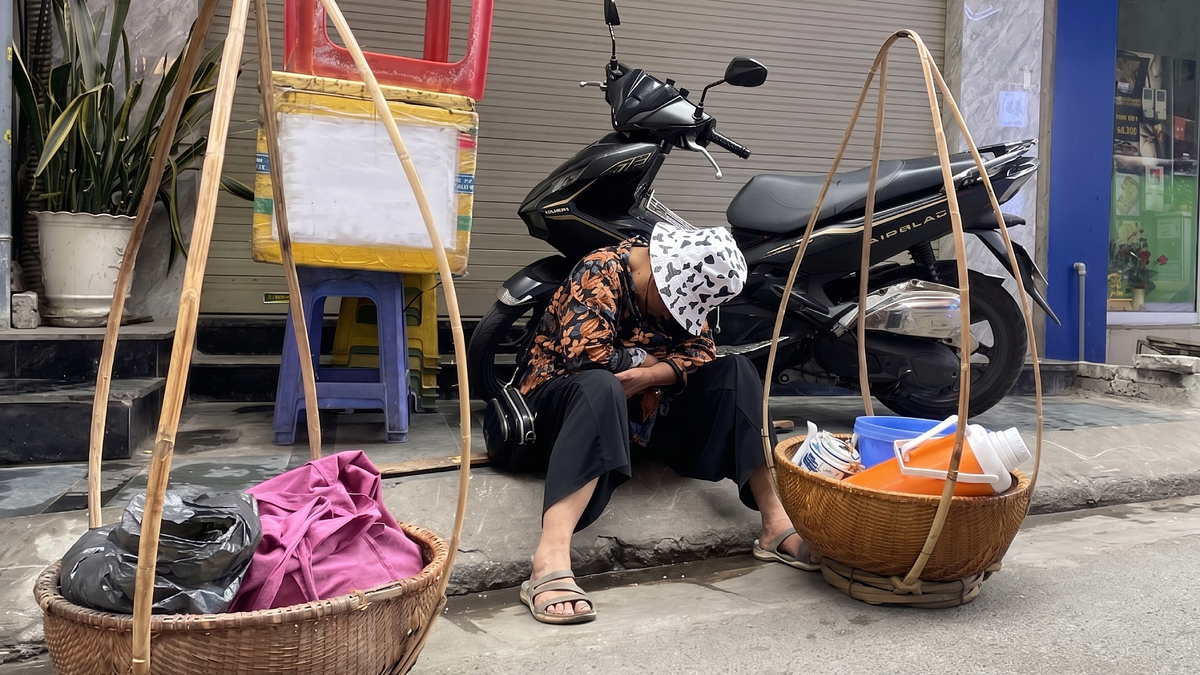 Vỡ mộng khi coi con là 'bảo hiểm tuổi già'