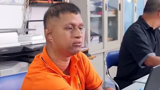 Chàng trai mang di chứng da cam vươn lên từ nghịch cảnh