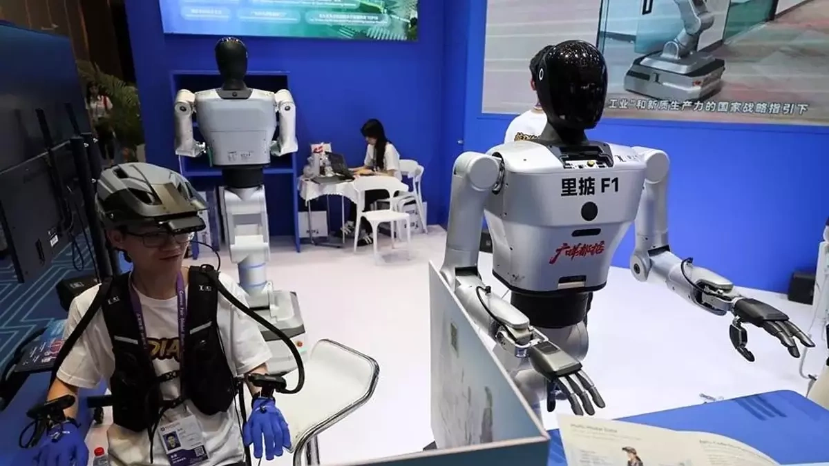 Nghịch lý nhân viên phải dạy AI thay thế mình