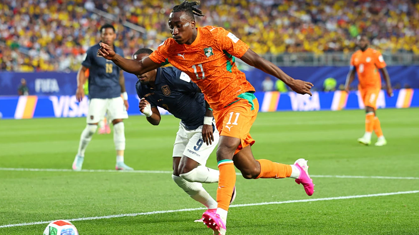 Cầu thủ World Cup viết thư gửi em gái đã mất ở tuổi 15
