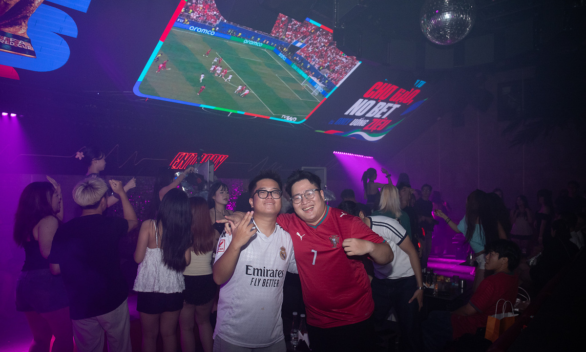 Đi bar xem World Cup