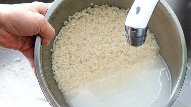 Vì sao nên vo gạo?