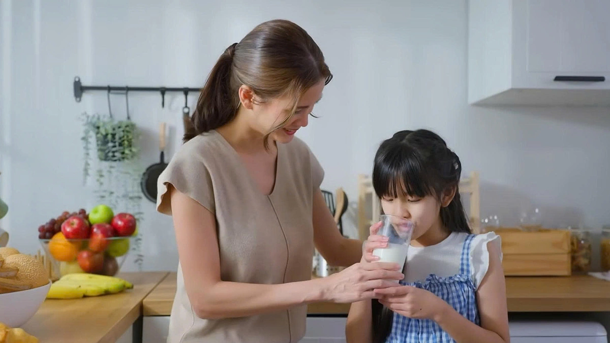 Phụ huynh kỹ tính chọn sữa cho con