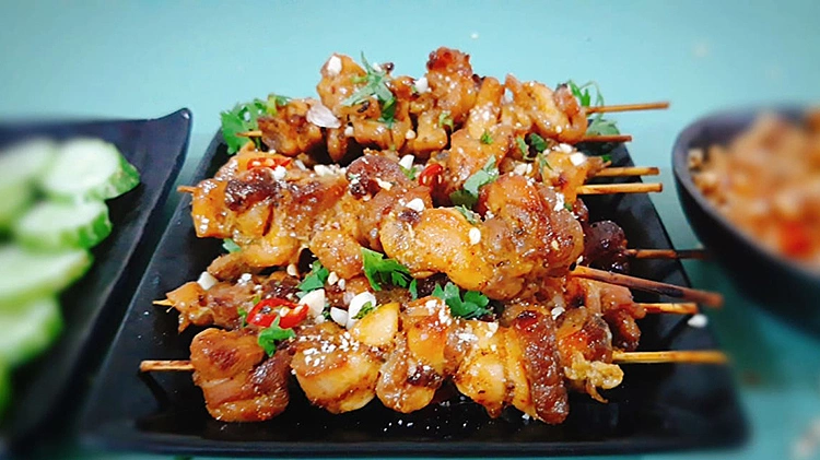 5 bẫy tâm lý 'móc ví' khách ở quán thịt xiên