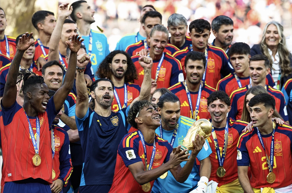 Tuyển Tây Ban Nha mừng chiến thắng trước Argentina sau tại chung kết World Cup ngày 19/7. Ảnh: AFP