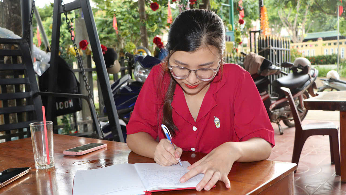 Người trẻ về quê ứng cử làm trưởng thôn