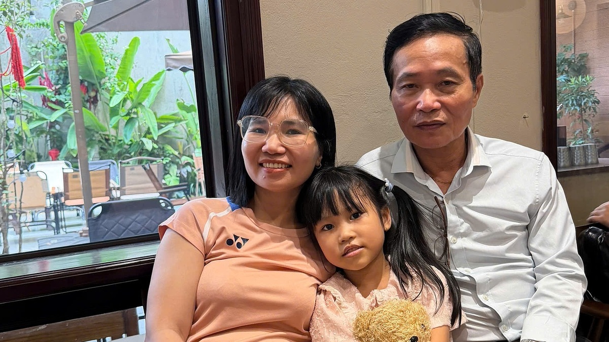 Con gái tìm thấy cha sau 34 năm mất liên lạc