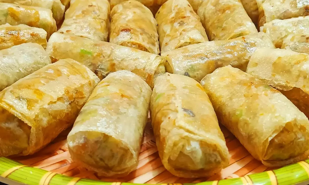 Vì sao nem rán thường cháy đen hai đầu?