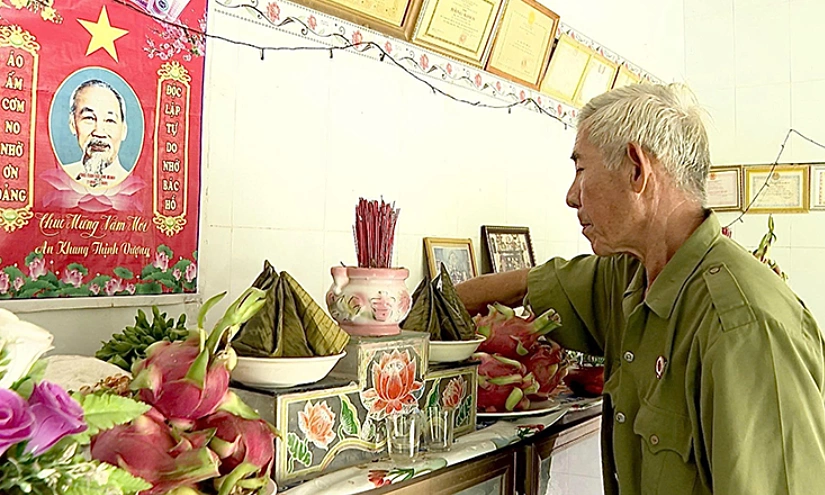 Người dân ba miền làm giỗ Chủ tịch Hồ Chí Minh