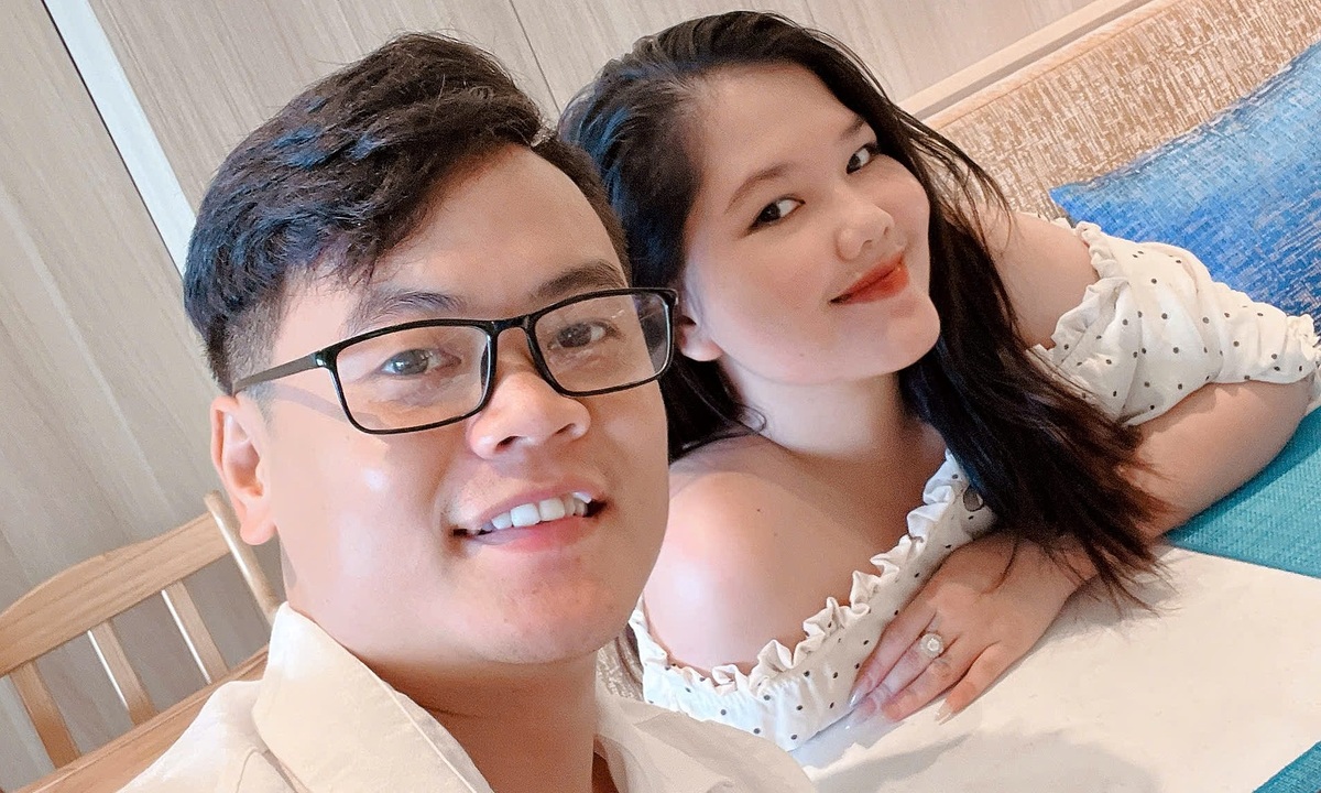 Những cặp vợ chồng lương cao cuối tháng vẫn cạn tiền