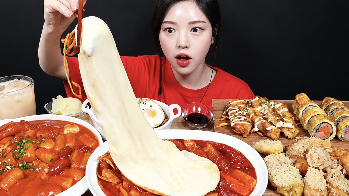 Mặt trái của nghề "thánh ăn"