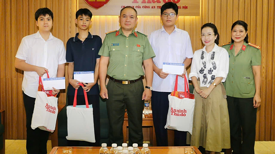 Tân Hiệp Phát phối hợp trao quà Trung thu cho con liệt sỹ