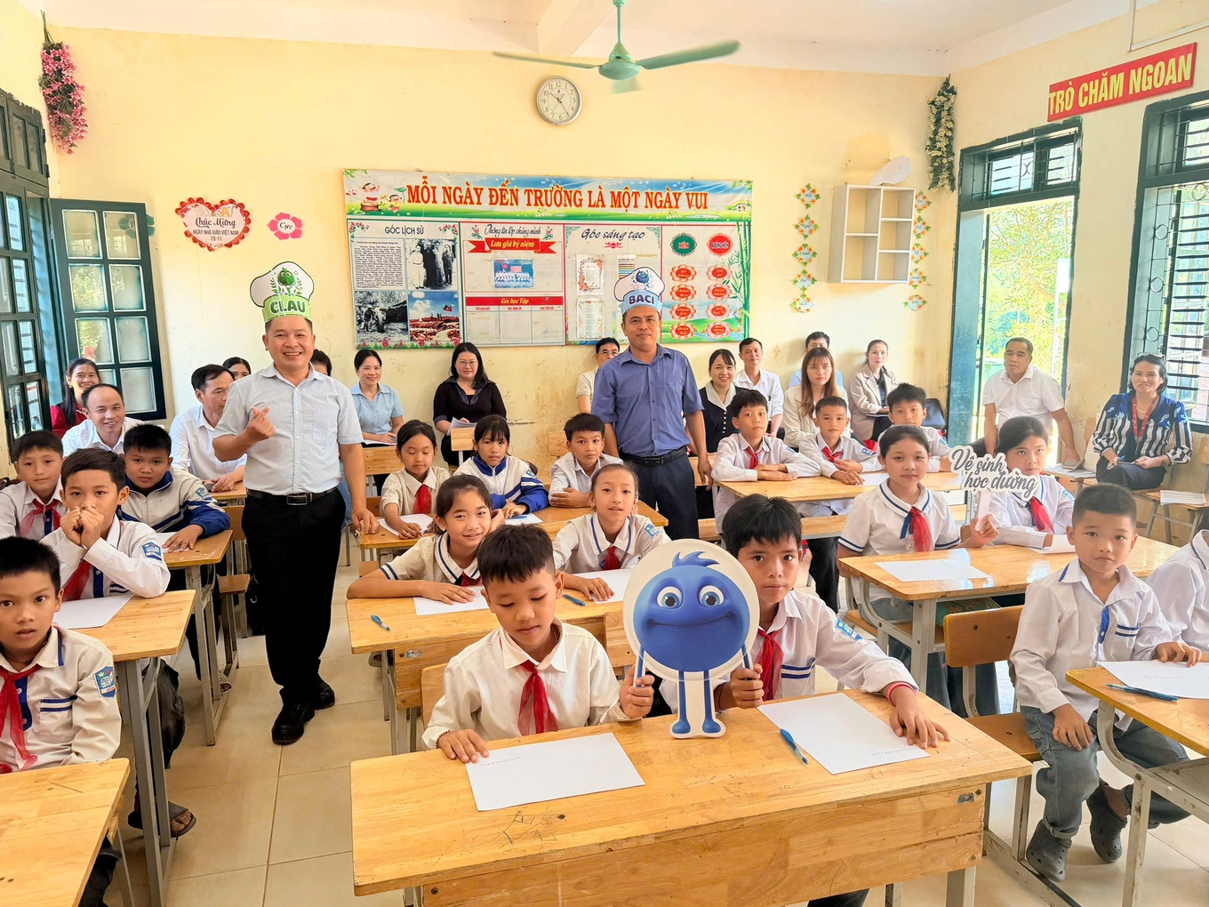 Buổi dạy thử cho học sinh trong khoá tập huấn chủ đề Vệ sinh học đường. Ảnh: Thuý Hồng